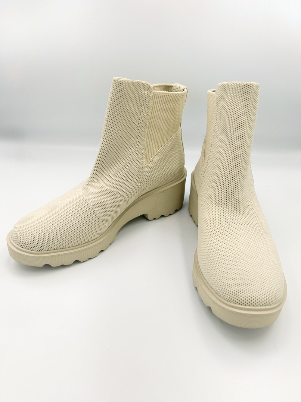 Women’s Cream Knit Chelsea Platform Boots